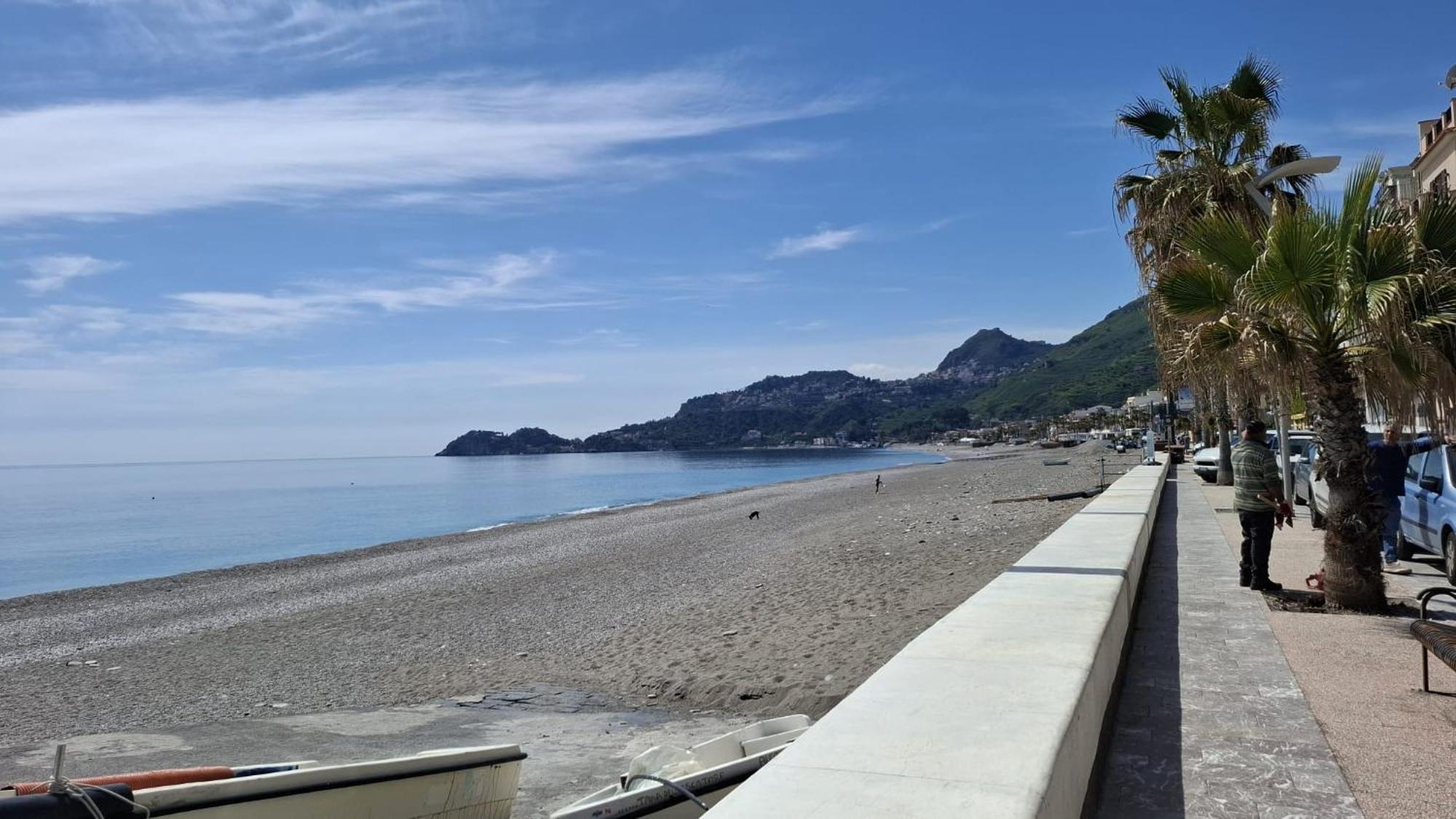 勒托阳尼Terrazza Enjoy公寓 外观 照片